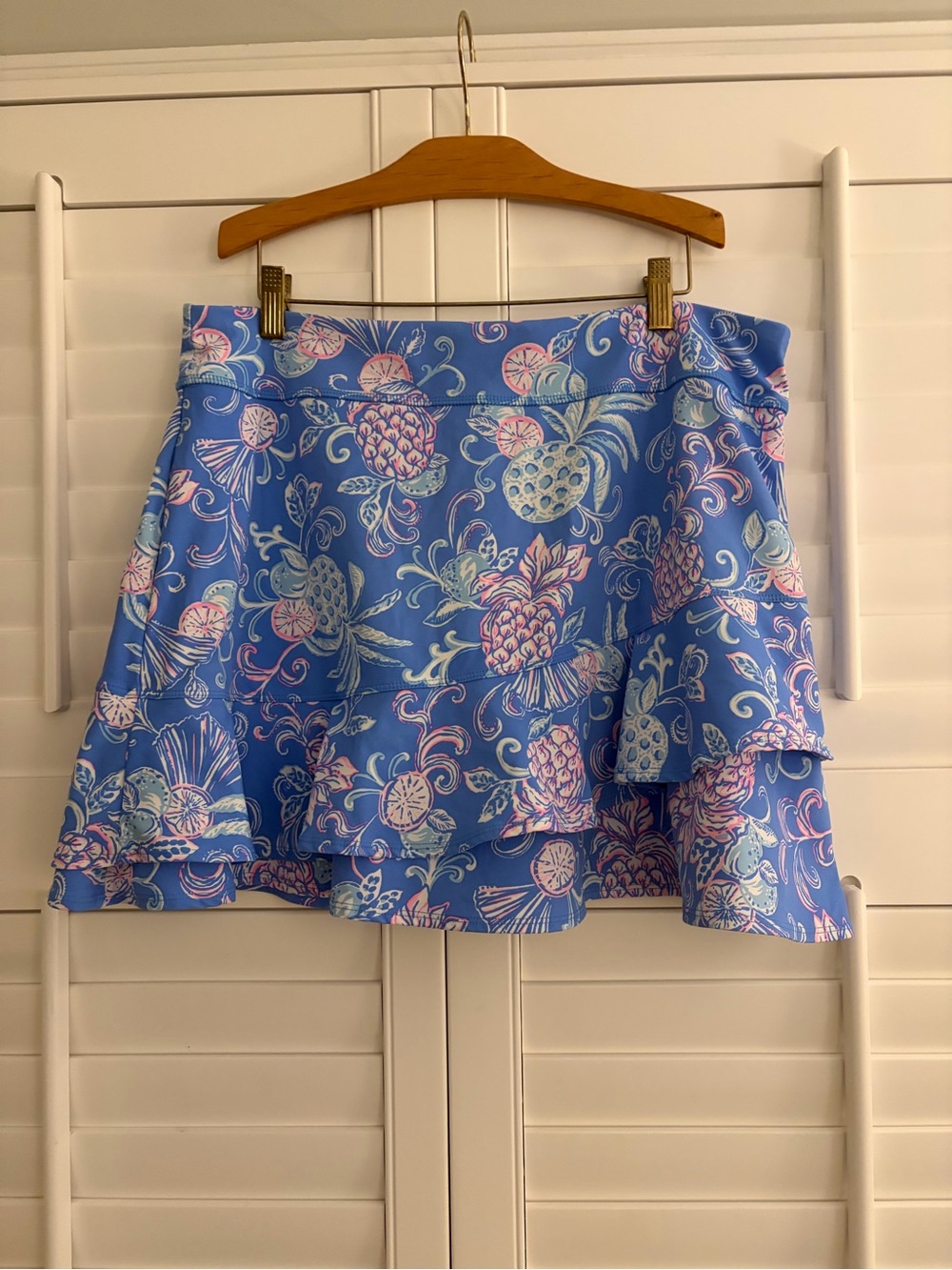 Lilly Pulitzer XL Blue Floral Tennis Skirt with Pink & White Accents - Picture 2 of 4